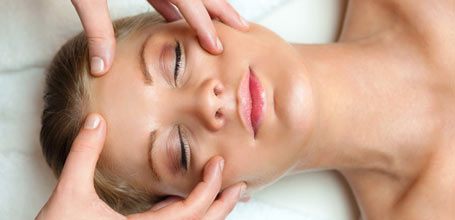 Love your age facial viso