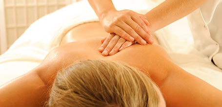 Massaggi corpo funzionali con crema